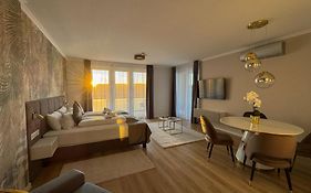 Salt Hill Premium Apartments